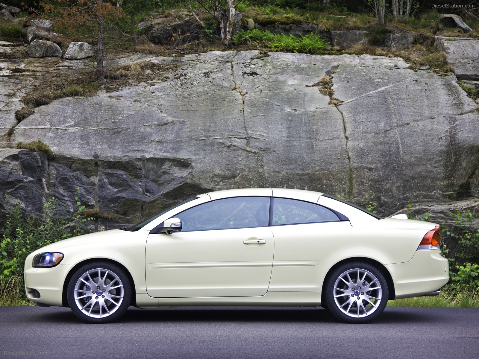 Volvo C70 2009